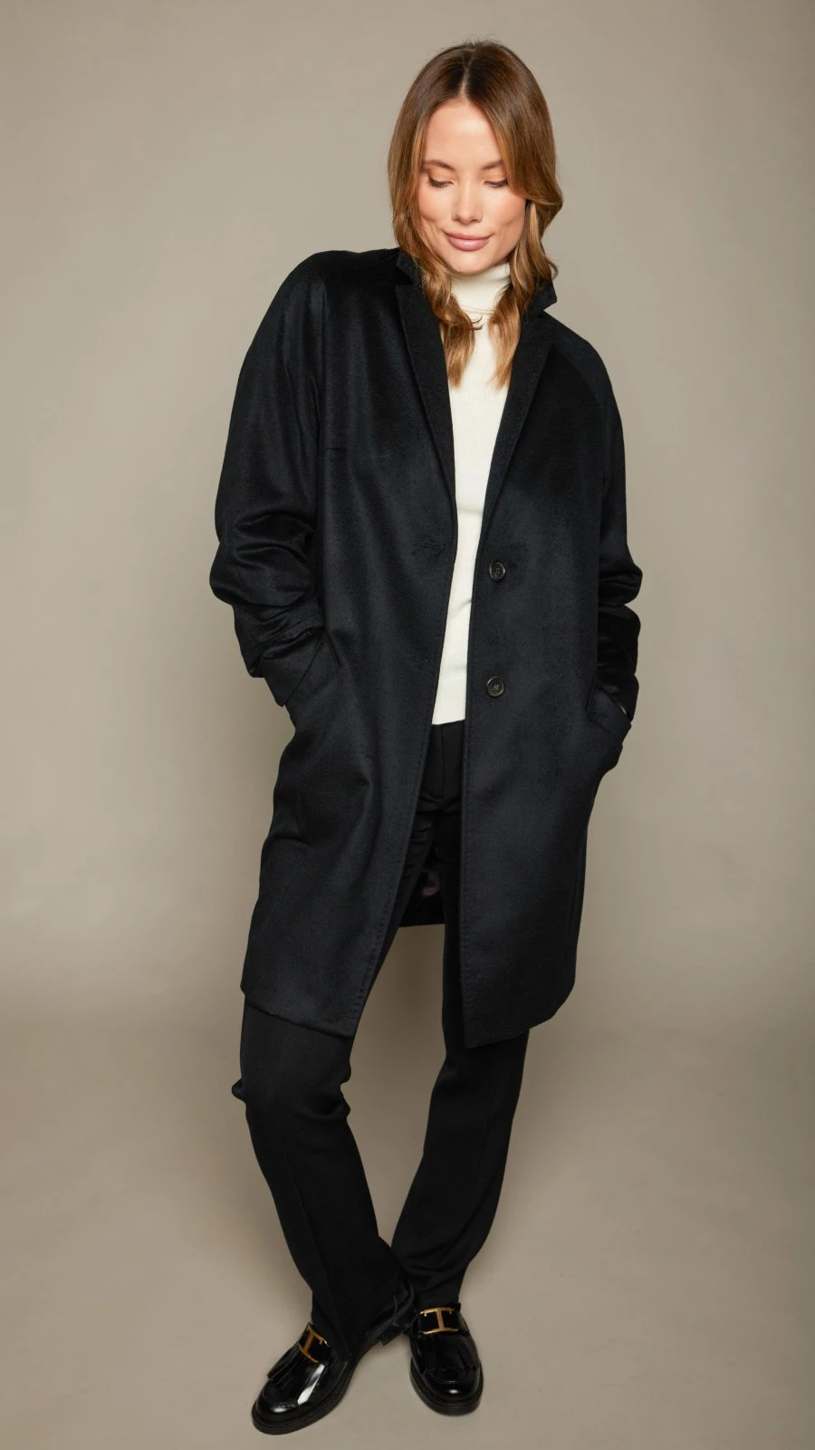 3/4 Ample Coat With Raglan Sleeve