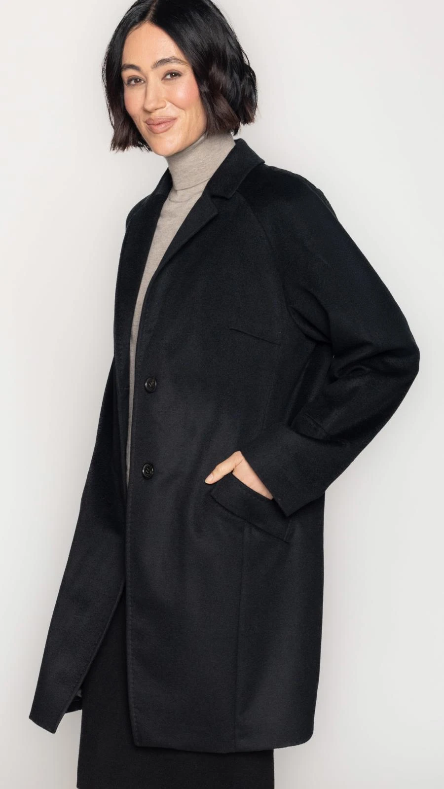 3/4 Ample Coat With Raglan Sleeve