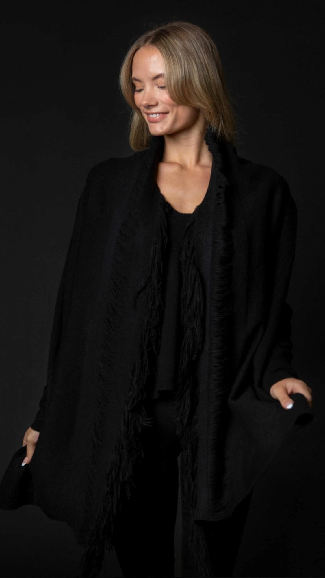 Black fancy shawl 2025